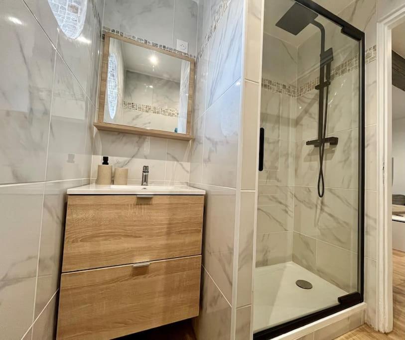 T2 Renove A 15 Min De Lyon Apartment Pierre-Bénite Exterior foto